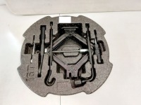 фото thumb №1, Kia pro ceed ii 2 вкладыш колеса багажника домкрат ключ ушко буксировочный