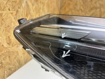 фото thumb №9, Toyota corolla cross 2022 лампи передні