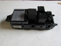 фото thumb №1, Коробка запобіжників volvo оригінальний номер 30889989