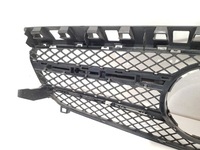 фото thumb №13, Mercedes-benz a w176 2013 решітка вентиляційна pod бампером заднім