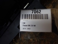 фото thumb №14, Решітка повітропровід середня манометр vw passat b8 sedan 16 2.0 dsg eu 3g1857083