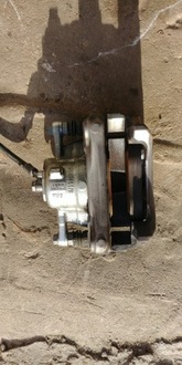 фото thumb №1, Суппорт тормозной перед правый renault megane iv