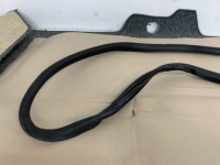 фото thumb №4, Ford mustang mach-e прокладка двері кузовна правий задня задня