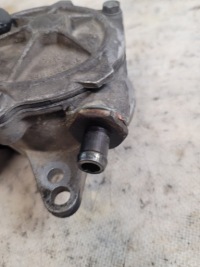 Купити Насос вакуум оригінальний номер 2249939 bmw e46 320d m47, фото thumb