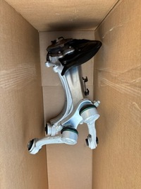 фото thumb №1, Ліва поворотна опора ступиця важіль audi q7 q8 4m0407241j