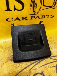 фото thumb №1, Разъём port usb туннель задняя mercedes a klasa w177