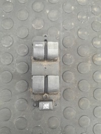 фото thumb №1, Mazda 2 dy панель окон водителя dd1066350b