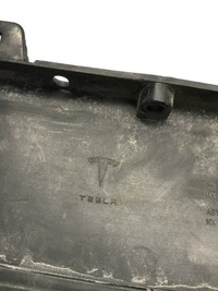 фото thumb №8, Tesla модель x решітка середня w бампер 1047740-00-h