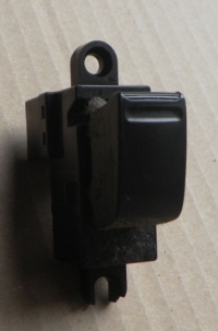 фото thumb №1, Primera p12 1.8 2003 перемикач кнопка вікон