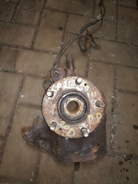 фото thumb №1, Kia carens iii 2.0crdi поворотний кулак ступиця права перед