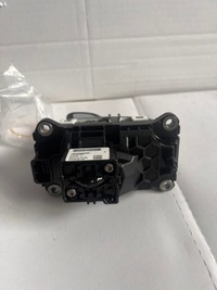 фото thumb №7, Volvo xc40 новий вибірник домкрат перемикання передач aj2aa p32240160