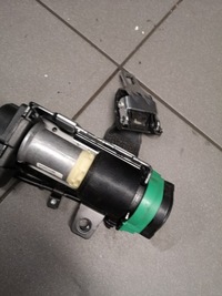 фото thumb №4, Pas натяжитель vw phaeton левый перед uk 3d2858665f