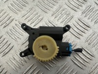 Моторчик крышка обдув все skoda fabia mk3 nj v3267002 с Разборки, фото thumb