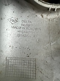 фото thumb №6, Решётка противотуманной фары правая-левая sandero ii 261a20107r