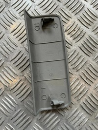 фото thumb №2, Захист заглушка стельовий renault trafic 8200029391