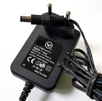 УНИВЕРСАЛЬНЫЙ ПИТАНИЕ 15V 400mA 0.4A 6W 41150040-C5