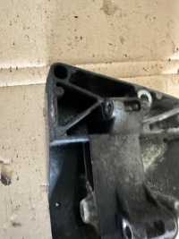 Кронштейн кронштейн генератора bmw 2.0i m54b22 Недорого, фото thumb