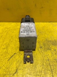 фото thumb №5, Реле вентиляторов кондиционер mercedes w639