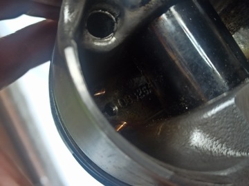 фото thumb №5, Поршень двигуна 3.0 tdi crt audi a4 a6 a8 08326a