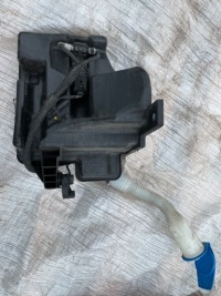 фото thumb №1, Skoda rapid 6r0955453 бак омивача