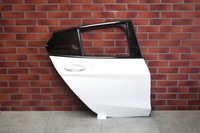фото thumb №1, Двері праве задня задні bmw 1 f40 a300