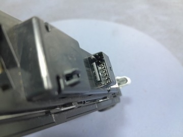 фото thumb №6, Mercedes s w222 рестайлинг держатель ручка лампа потолок левая a0009065600