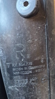 фото thumb №7, Молдинг шумоизоляция крыльев правое перед porsche taycan 2022 9j1854778