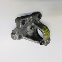 фото thumb №1, Кронштейн кронштейн полуось peugeot 2008 1.6 vti