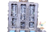 фото thumb №6, Hyundai santa fe 2005 рамка / модуль предохранителей