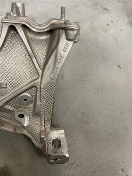 фото thumb №9, Лапи підтримка двигуна оригінал ідеальна 23r 8w0399295e / 8w0399296e