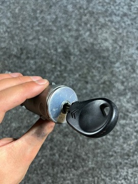 фото thumb №5, Citroen c5 i рестайлінг ii замок запалювання ключ