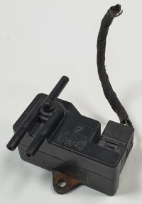 фото thumb №1, Клапан вакуумa mercedes w124 3.2 1248001578