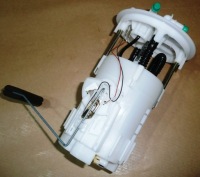 фото thumb №2, Насос топлива renault trafic ii 1.9 dci 8200052390