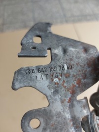 фото thumb №3, Захист кронштейн двигуна трубка mercedes s w222 cdi