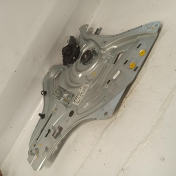 фото thumb №10, Hyundai ix35 підйомник скло праві перед 4 pin eu 81320-2y000