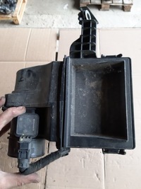 фото thumb №2, Корпус фільтра повітря renault 65001258r