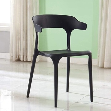 Набор из 4 ажурных стульев в Black Bistro Hotel Home