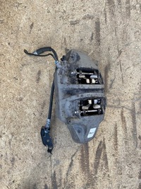 фото thumb №1, Audi q5 80a суппорт тормозной правые идеальный