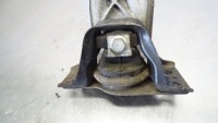 фото thumb №3, Кронштейн двигателя renault clio iii 1.5dci 8200477151
