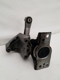 фото thumb №7, Nissan nv200 кронштейн подушка подвеска двигатель