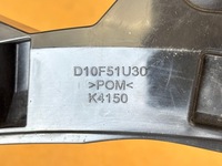 фото thumb №7, Mazda cx-3 cx3 2015 - направляющая кронштейн крыла правый перед