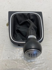 фото thumb №1, Vw golf vi ручка чехол 5k0711113a