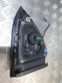 фото thumb №9, Maserati levante lift лампа задня права ліва w кришка