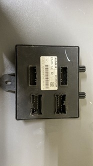 фото thumb №1, Модуль блок керування emm-t4 l2 renault clio iv 231a07122r