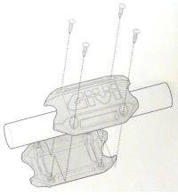 Пластиковые боковые кофры GIVI с надписью GIVI на подножке