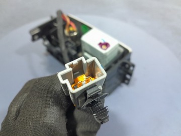 фото thumb №5, Volvo s90 ii v90 гнездо 12v port 2x usb рамка 31415911