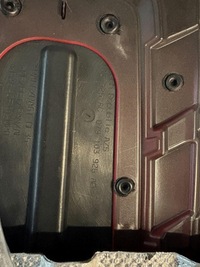 фото thumb №10, Audi s8 d4 4h 4.0 tfsi крышка защита верхний двигателя 079103925ad