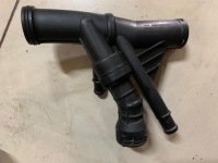 фото thumb №1, Vw passat b8 1.6 tdi корпус термостата 04l121071e