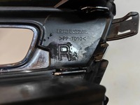 фото thumb №6, Honda cr-v v 16+ - решітка бампера права polecam