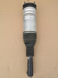 фото thumb №1, L462 discovery v амортизатор правий перед